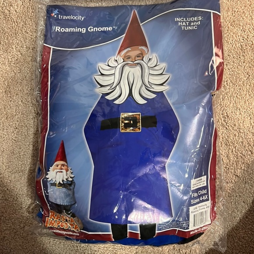Travelocity Roaming Gnome‎ (child size 4-6)